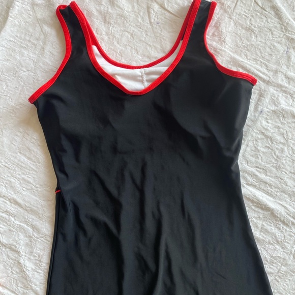Black Swimming costume Preloved - Picture 4 of 9